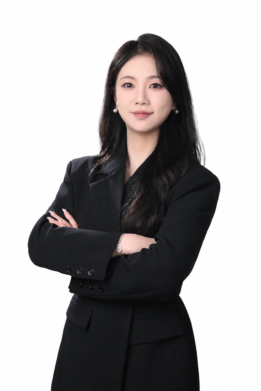 栾君瑛